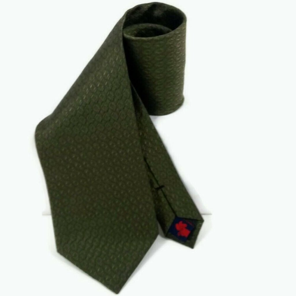 Rooster Mens 100% Silk Green Tie Geometric Design Screencore